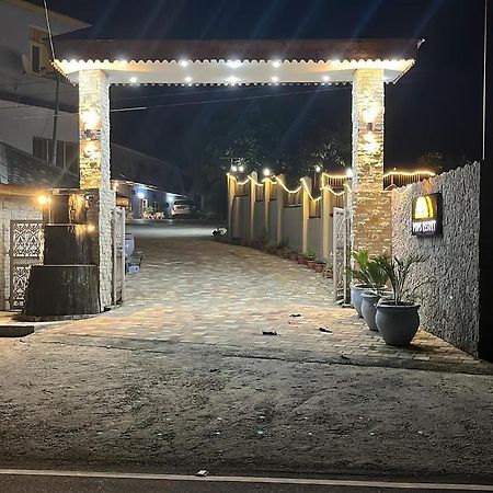 波普斯餐厅酒店 Pālampur 外观 照片